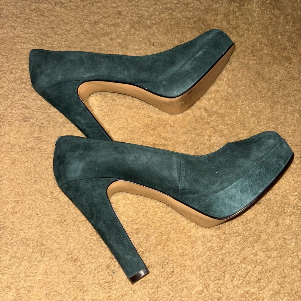Nine West Dark Green Suede Heels, Size 8M